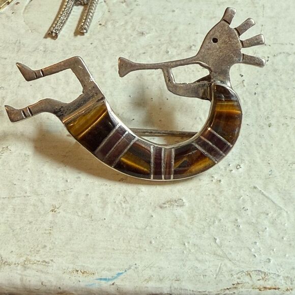Vintage SF Sterling Kokopelli Brooch Pendant w/ Tiger Vintage SF Sterling Kokopelli Brooch Pendant w/ Tiger’s Eye Inlay